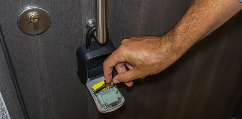 Wohnung im Urlaub untervermieten: Vorsicht, Kündigung droht!